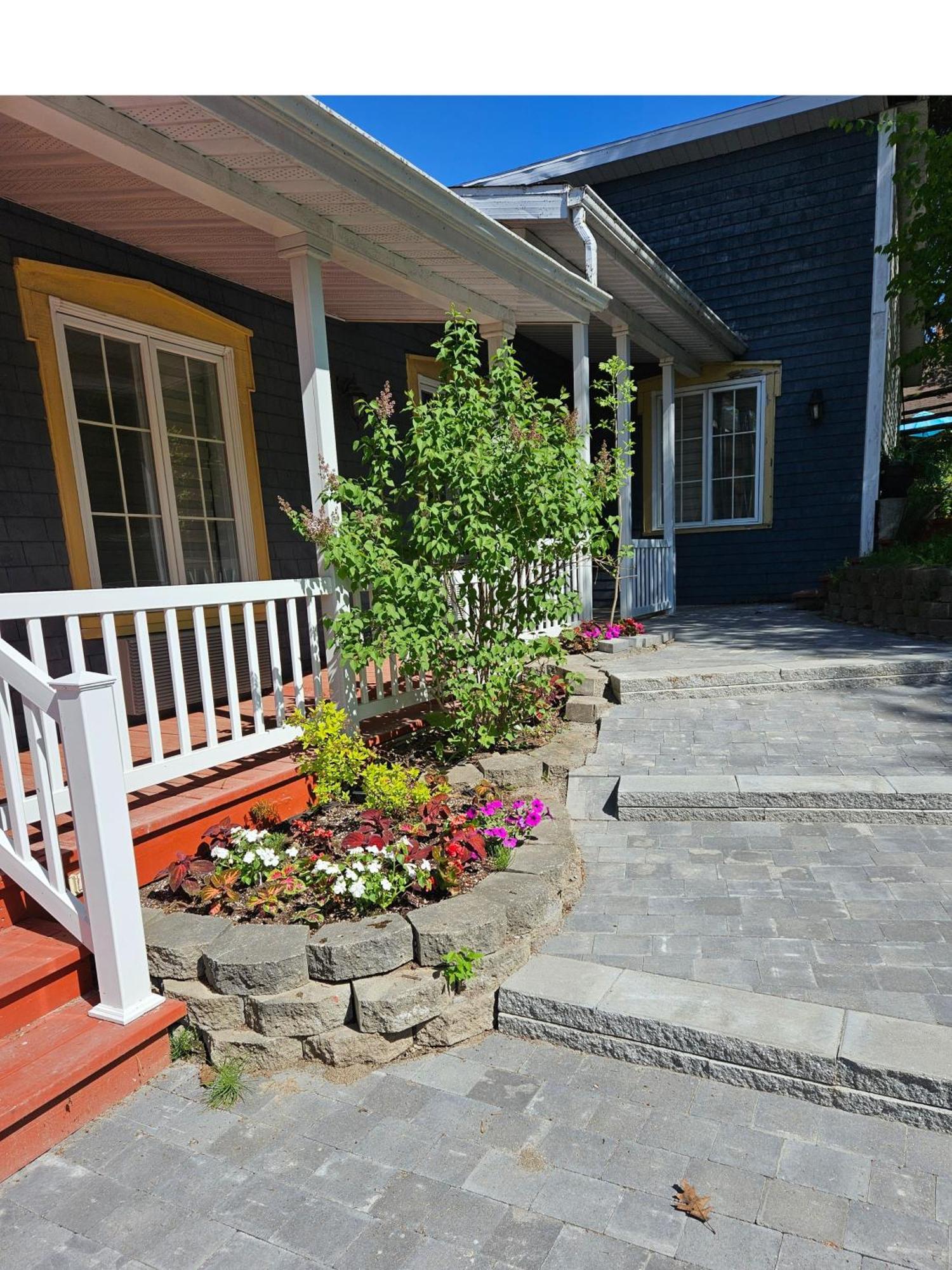 Hotel Fleurs Karaibes Saint-Alexandre-de-Kamouraska Exterior photo